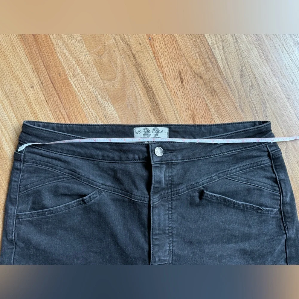 We The Free Black Jeans Curvy Size 32‎